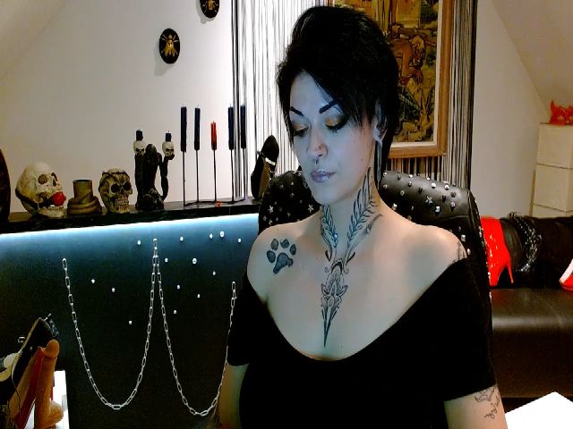 Live sex webcam photo for DaemonInk #259483273