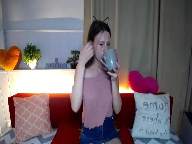 Live sex webcam photo for NicaKitty #262253560