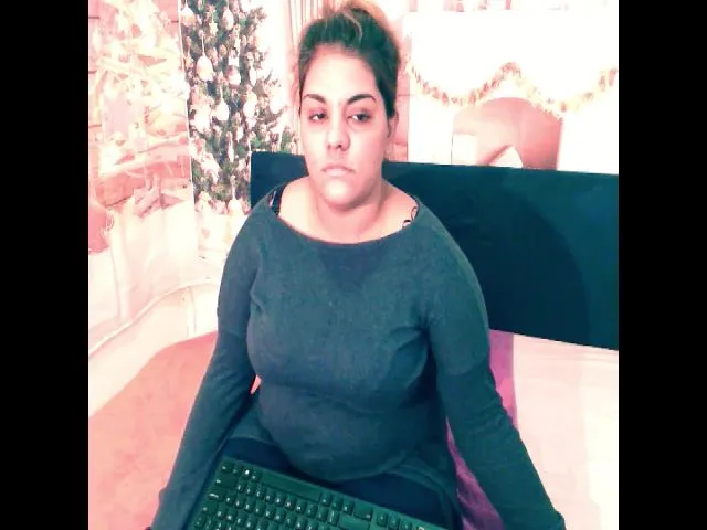 Live sex webcam photo for Sexyindianzn #264734448