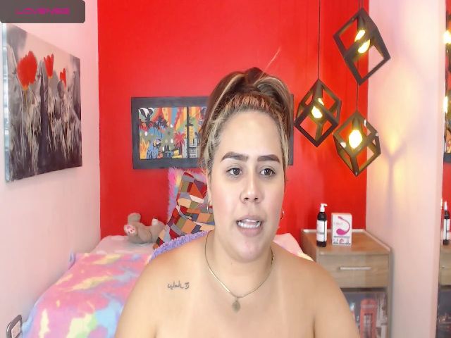 Live sex webcam photo for Evelyn_Monroe #256168721