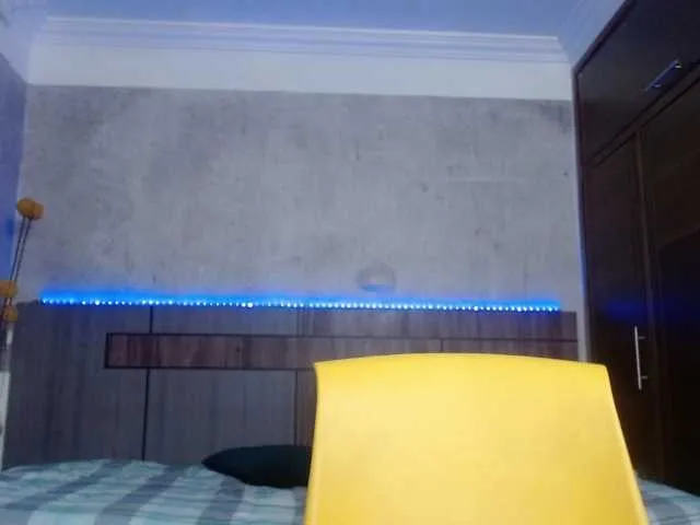 Live sex webcam photo for Geovanafranco #242650587