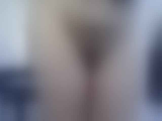 Live sex webcam photo for Emi_lywild #255011756