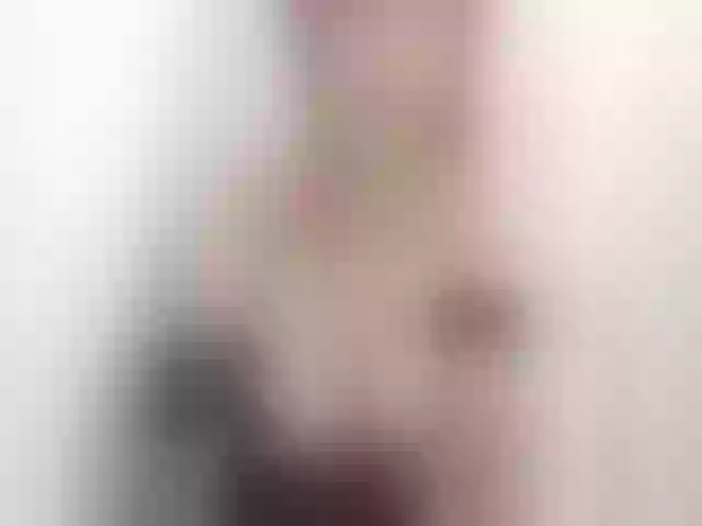 Live sex webcam photo for Xxxawesomeart #253204004