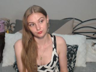 Live sex webcam photo for LarissaSexy25 #251978792