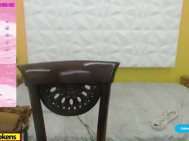 Live sex webcam photo for noellys #247750647