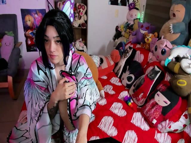 Live sex webcam photo for Sara_Skys #252422856