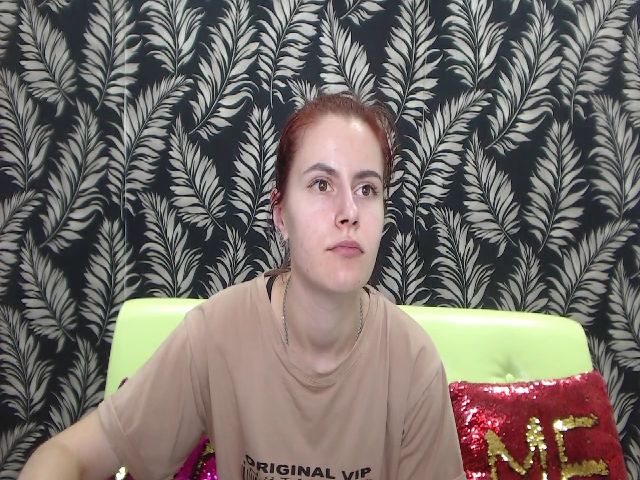 Live sex webcam photo for MollyTravis #261992263