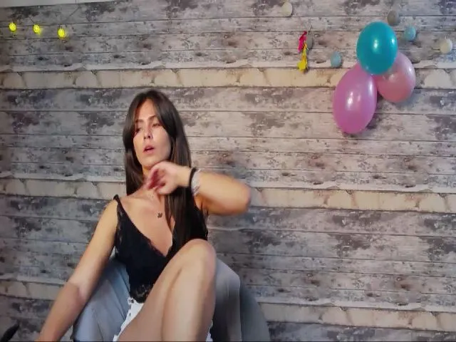 Live sex webcam photo for Naiadde #253462175