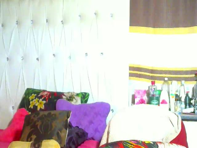 Live sex webcam photo for Queenbbw694u #254100801