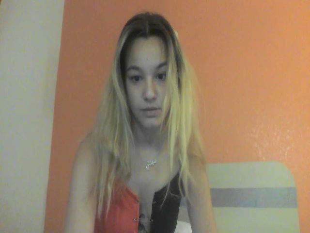 Live sex webcam photo for Qxeen_jasmin #262200600