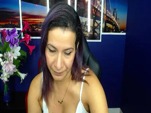 Live sex webcam photo for Infernalsexx #253627180