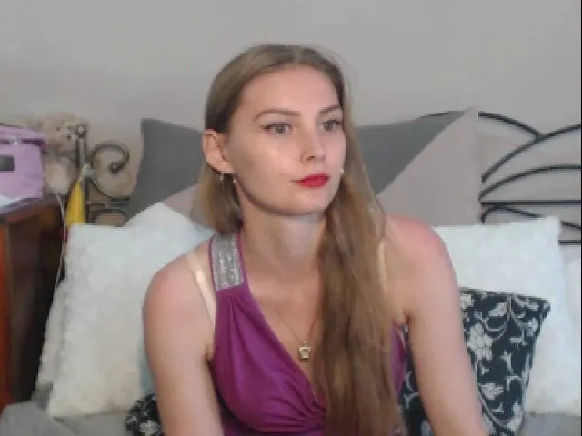 Live sex webcam photo for LarissaSexy25 #256330534