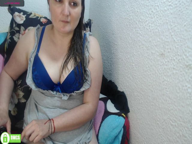 Live sex webcam photo for Kattya_qt #262392247