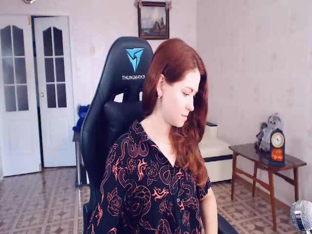 Live sex webcam photo for BettyGinger #253393435