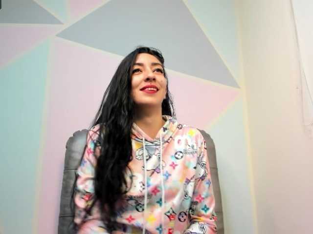 Live sex webcam photo for Violetatoo #244589450