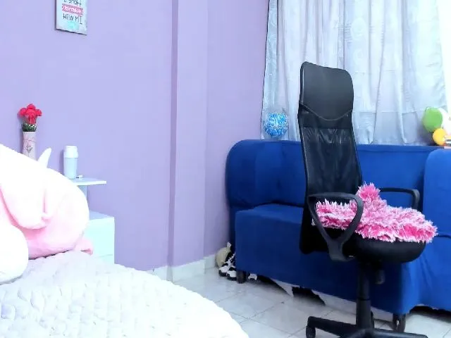 Live sex webcam photo for MarianaPaz #256500846