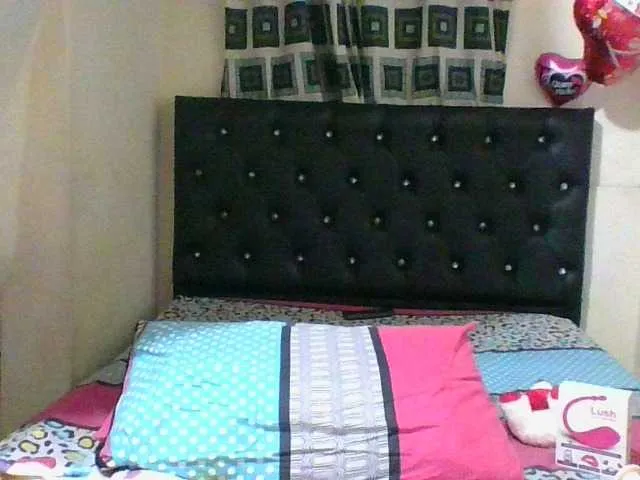 Live sex webcam photo for Victoriamor #241343600