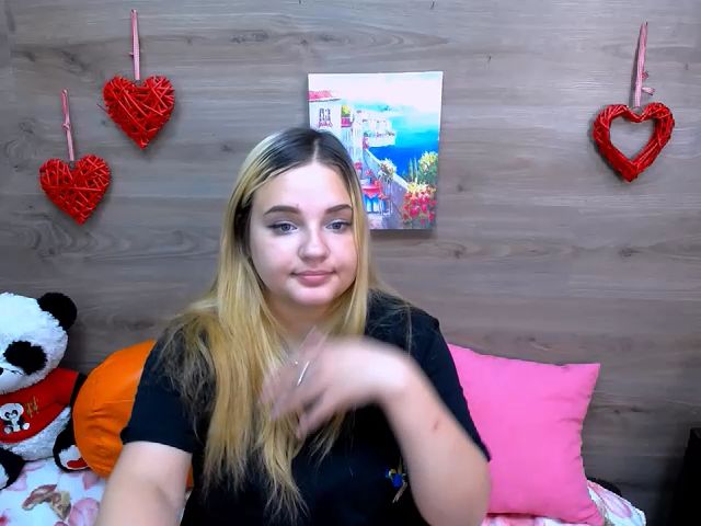 Live sex webcam photo for Cheryl_Sky #263793611