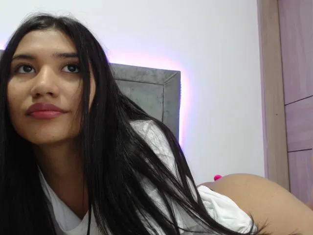 Live sex webcam photo for Noha_24_ #259386284