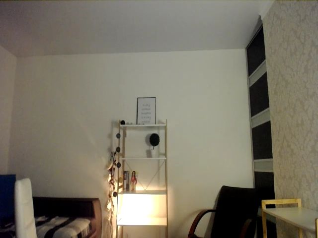 Live sex webcam photo for BubbleQueeen #257762159