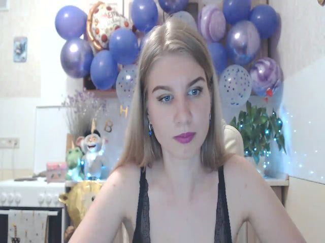 Live sex webcam photo for Ms_Charming #256511200