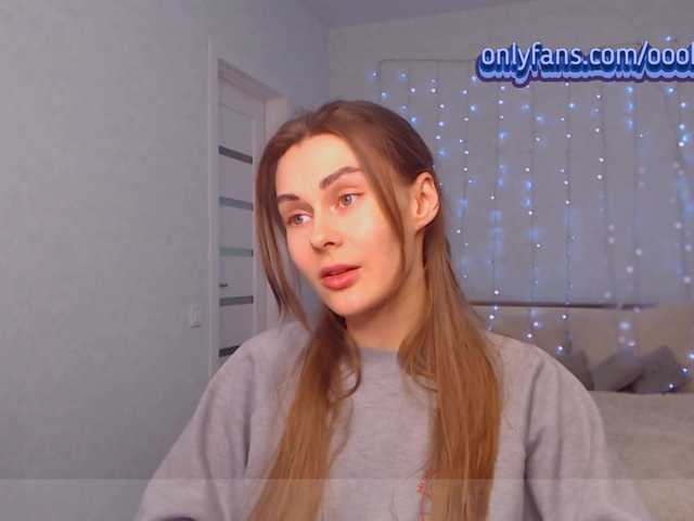 Live sex webcam photo for -JesusWife- #241041479