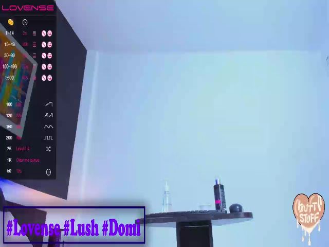 Live sex webcam photo for AmelieBurns #258089584