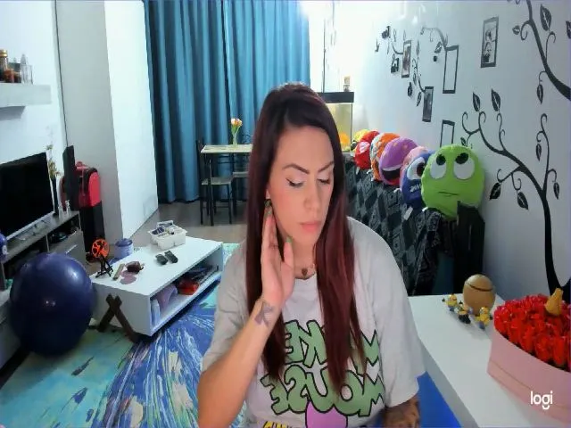 Live sex webcam photo for OneLife_ #252695869