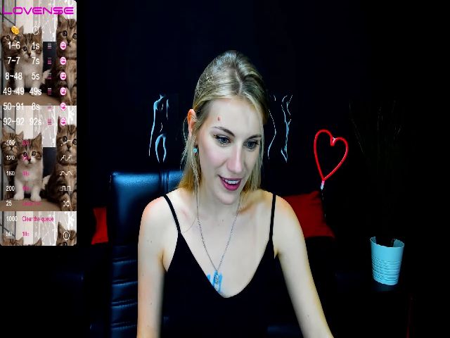 Live sex webcam photo for LiliManchest #262774378