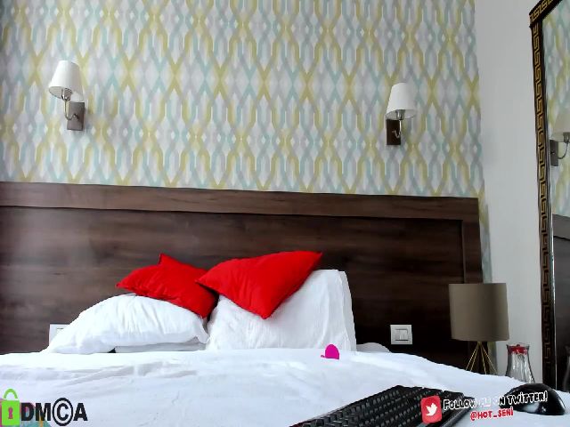 Live sex webcam photo for Senihoot #254766269