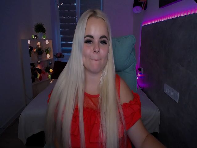 Live sex webcam photo for Jenni__fer #261069115