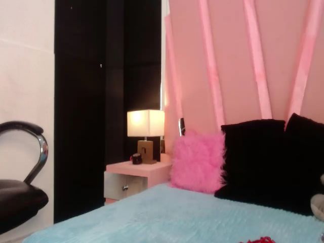 Live sex webcam photo for avriljhonson #260170893