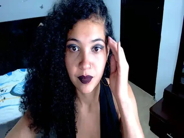 Live sex webcam photo for Courageuse #252366139