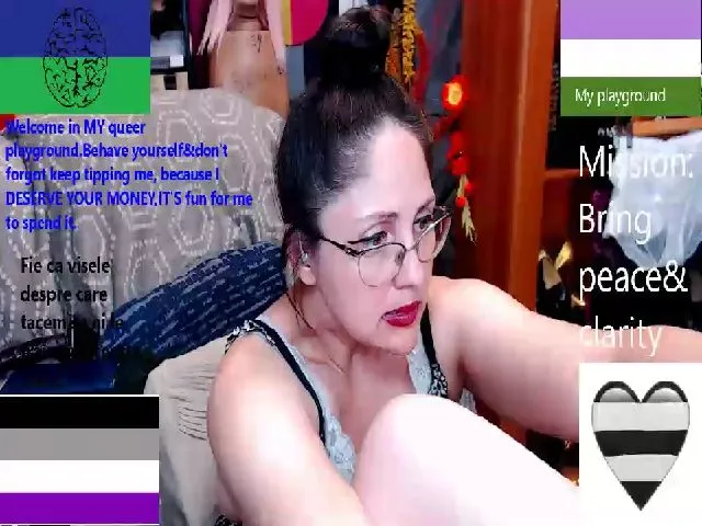 Live sex webcam photo for ImperatrizaS #254600878