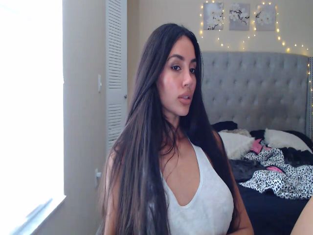 Live sex webcam photo for SofiDiamond_ #260199461