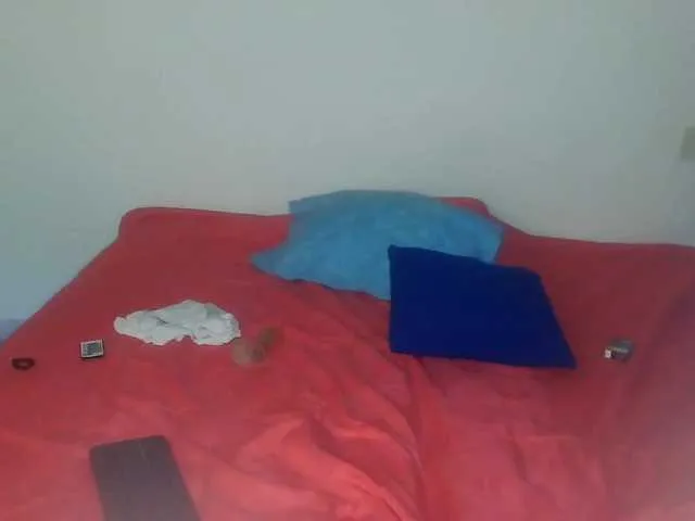 Live sex webcam photo for Caroline134 #252042817