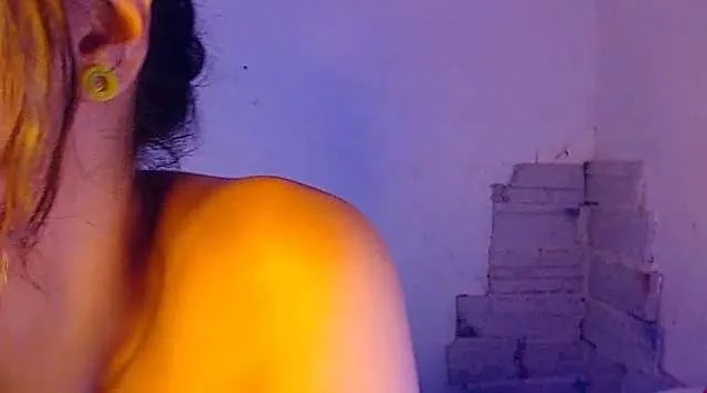 Live sex webcam photo for sex_pistol95 #241944555