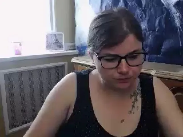 Live sex webcam photo for MonLais #253779160