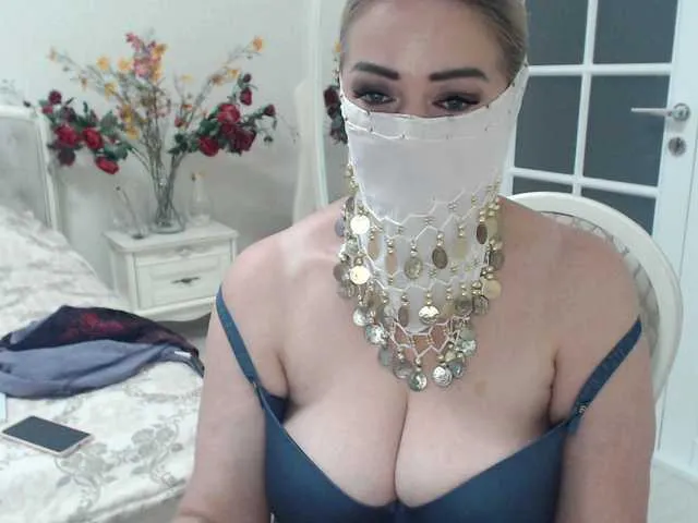 Live sex webcam photo for mirage40 #265049709