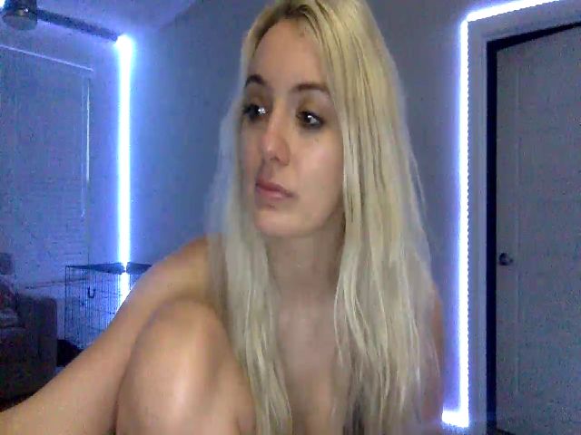 Live sex webcam photo for Sammy_gray #257287660