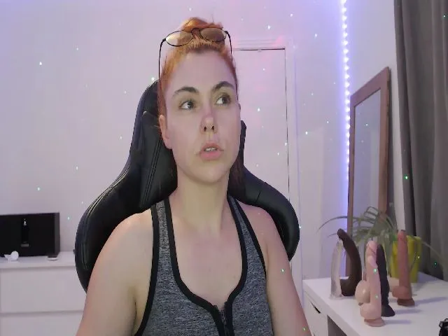 Live sex webcam photo for Peach888__ #256129921