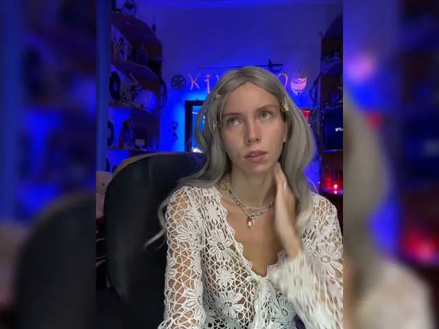 Live sex webcam photo for kika-Co #259429718