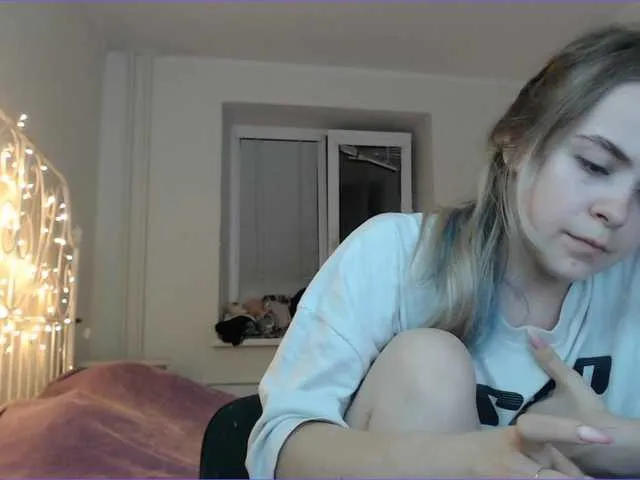 Live sex webcam photo for Milahskasa #258257192