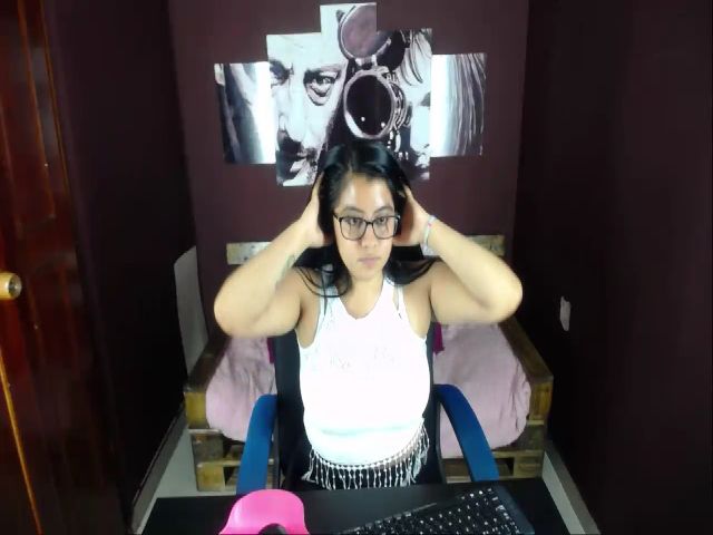 Live sex webcam photo for Hana_cute #256543157