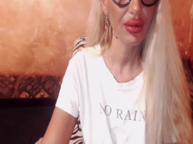 Live sex webcam photo for Goodspleasure #262342178