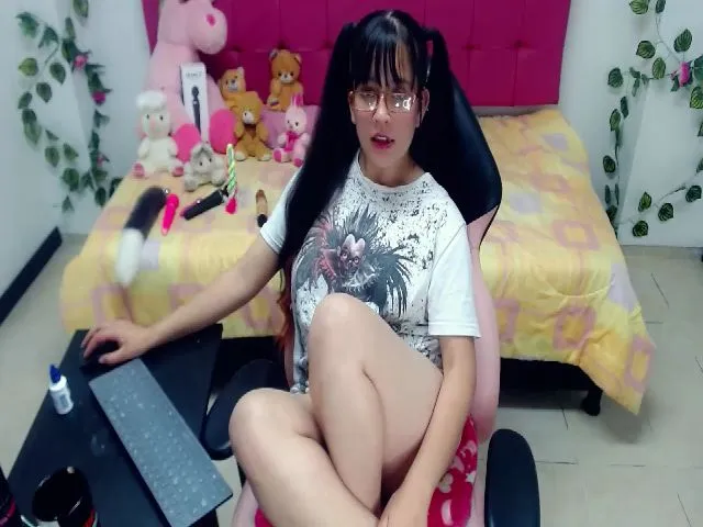 Live sex webcam photo for Pink_queenn #264227413