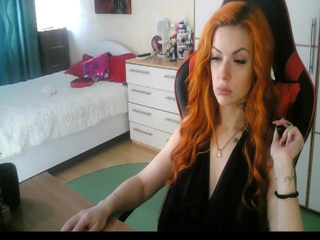 Live sex webcam photo for LuckyStarlet #255266689