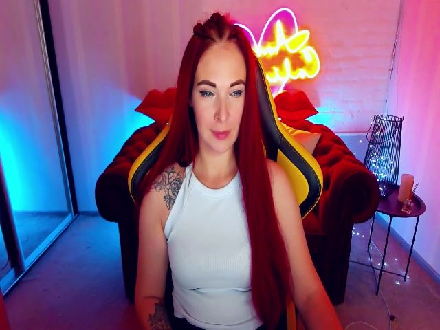 Live sex webcam photo for Red_Catty #252793171