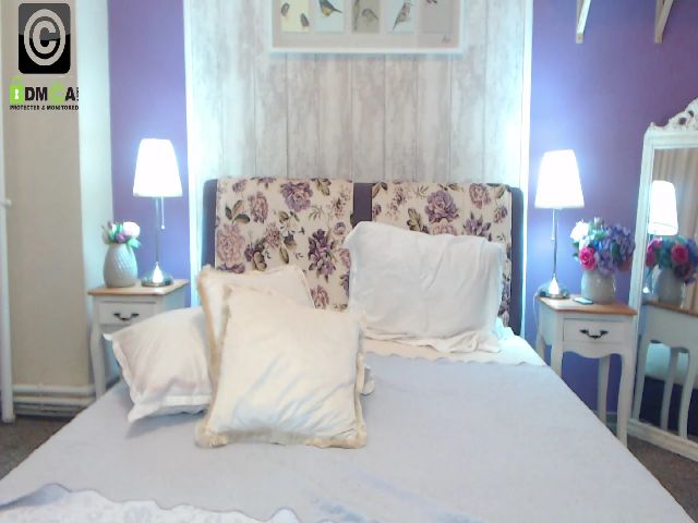 Live sex webcam photo for Brianna_Joy #257373802