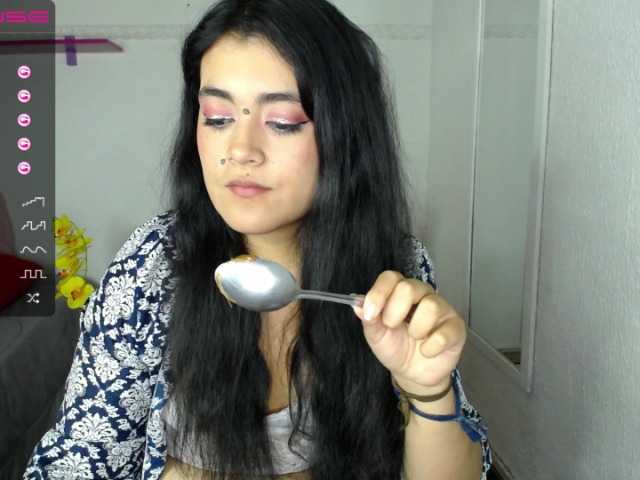 Live sex webcam photo for noonalatin #245428710